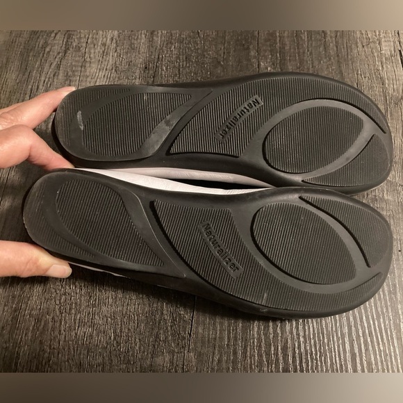 Black and White Naturalizer leather shoes - Picture 5 of 10